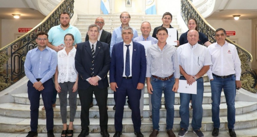 Provincia entreg&oacute; m&aacute;s de $ 600 millones a municipios y comunas para la compra de equipamiento