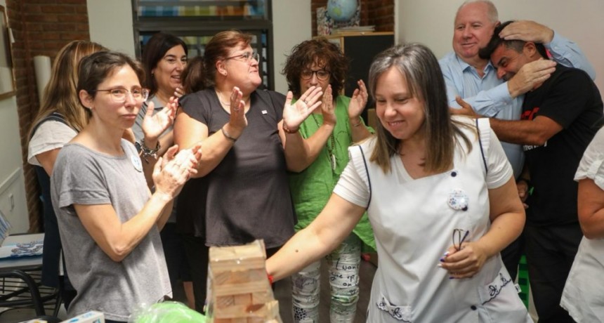 Santa Fe en Movimiento: Provincia entreg&oacute; kits did&aacute;cticos y deportivos para escuelas hospitalarias