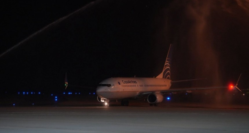 Aeropuerto Internacional Rosario: el primer vuelo internacional partió con el 96 % de ocupación rumbo a Panamá